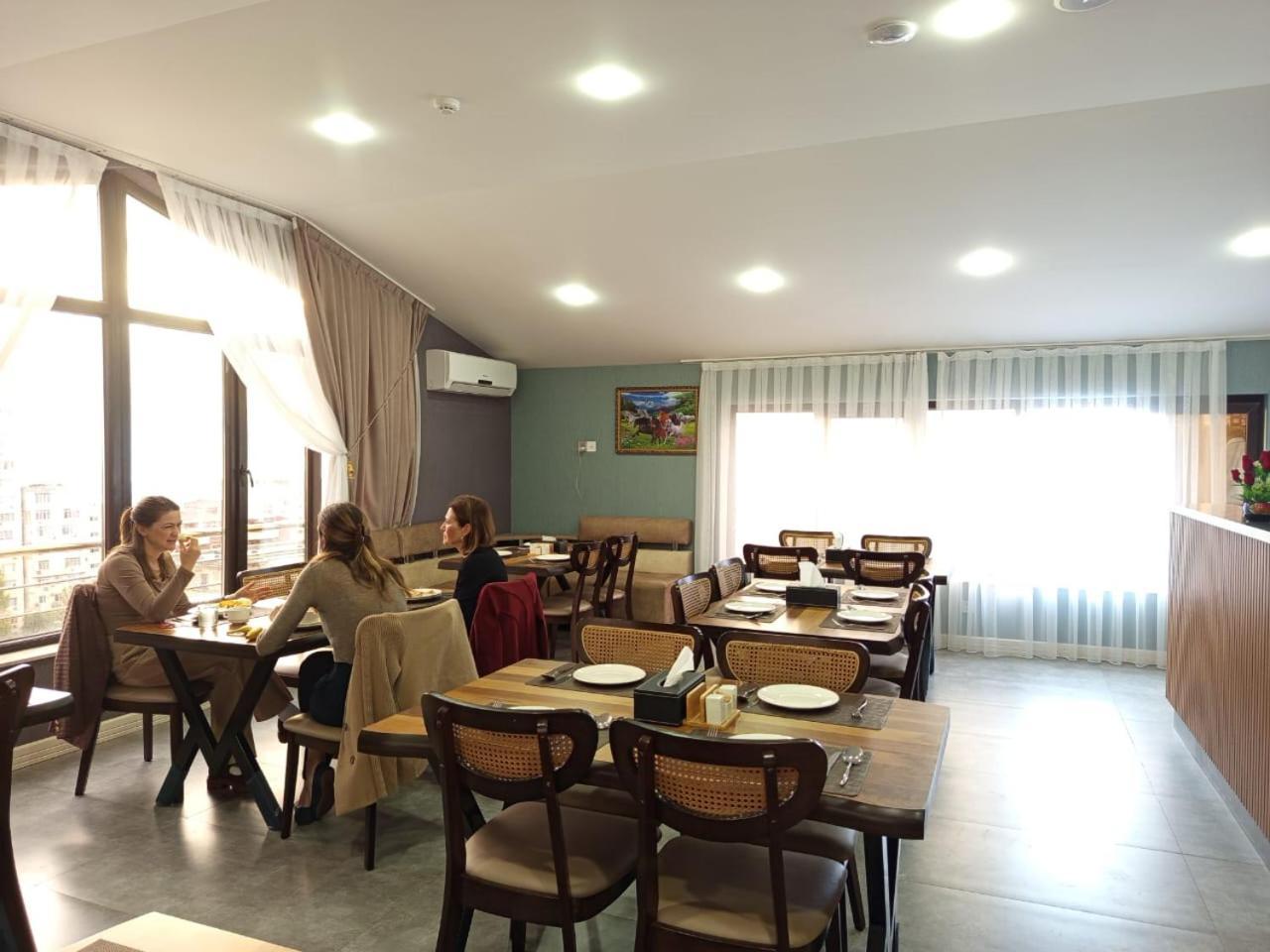 Royal Meridien Hotel Baku Extérieur photo